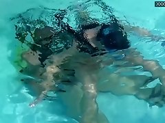 Minnie Manga hardcore sex underwater
